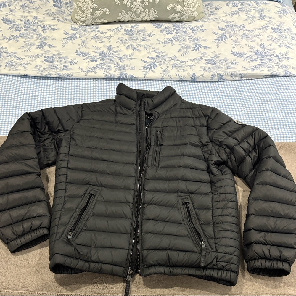 Abercrombie & Fitch Men's All-Season  Lightweight Down Jacket